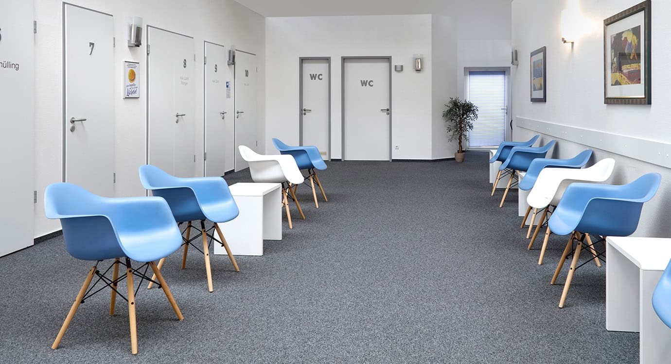 Wartezimmer-01