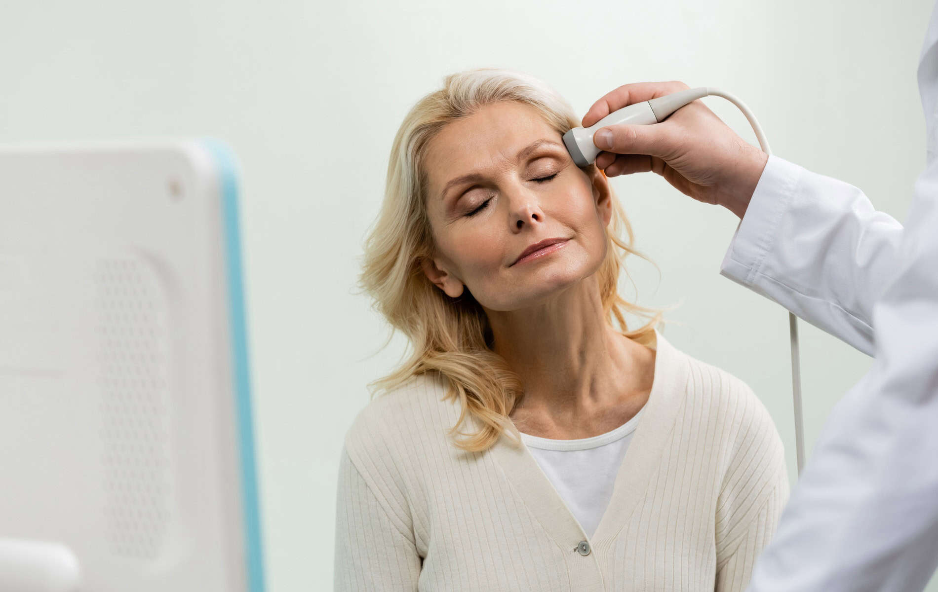 parkinson-dopamin-ursachen-risikofaktoren-symptome-diagnostik-behandlung